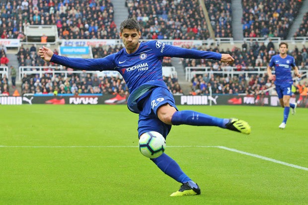 Gullit cảm thấy tiếc cho Morata - Bóng Đá