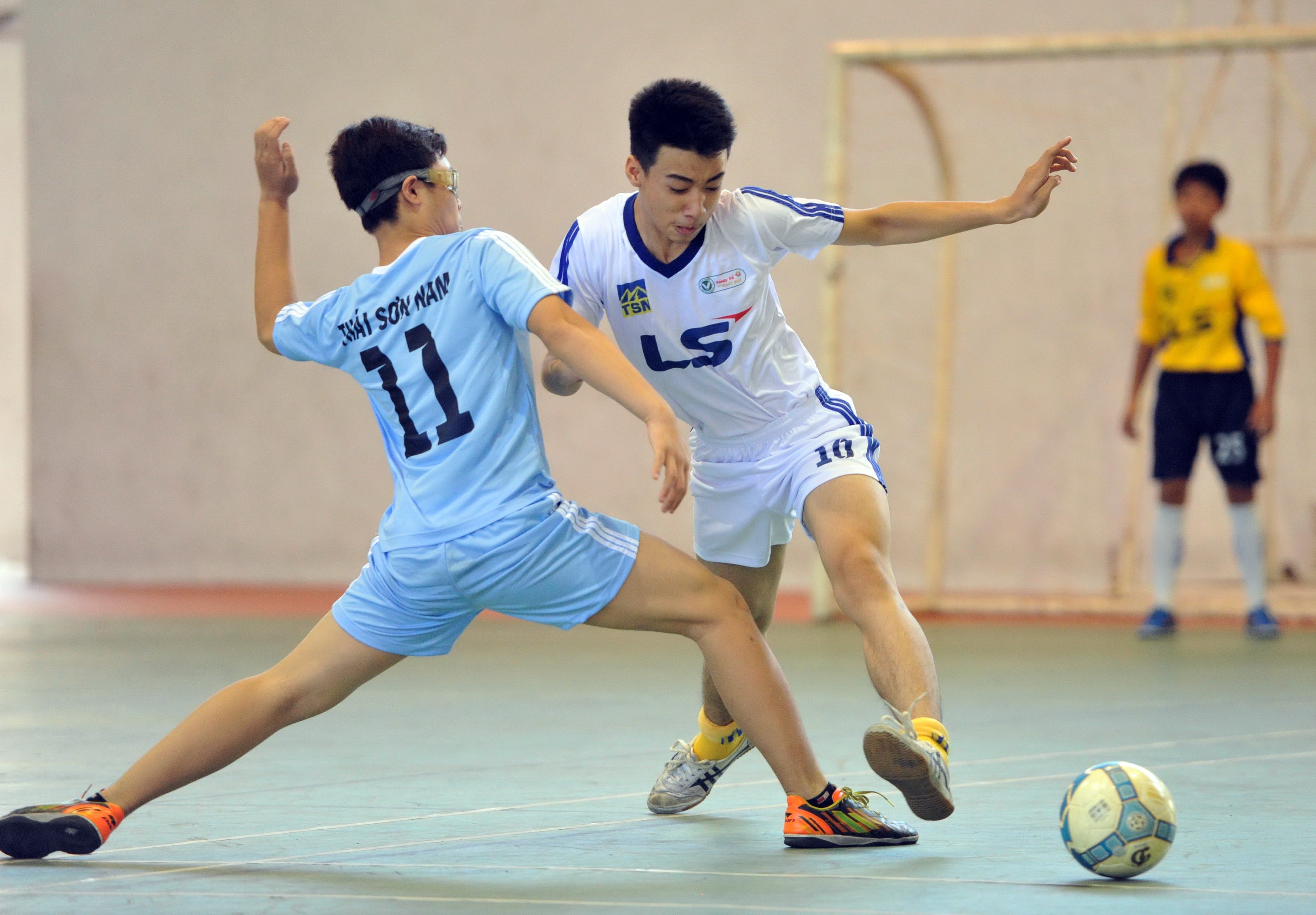 Khởi tranh giải futsal THCS TP.HCM:  Tìm kiếm tài năng futsal Việt Nam - Bóng Đá