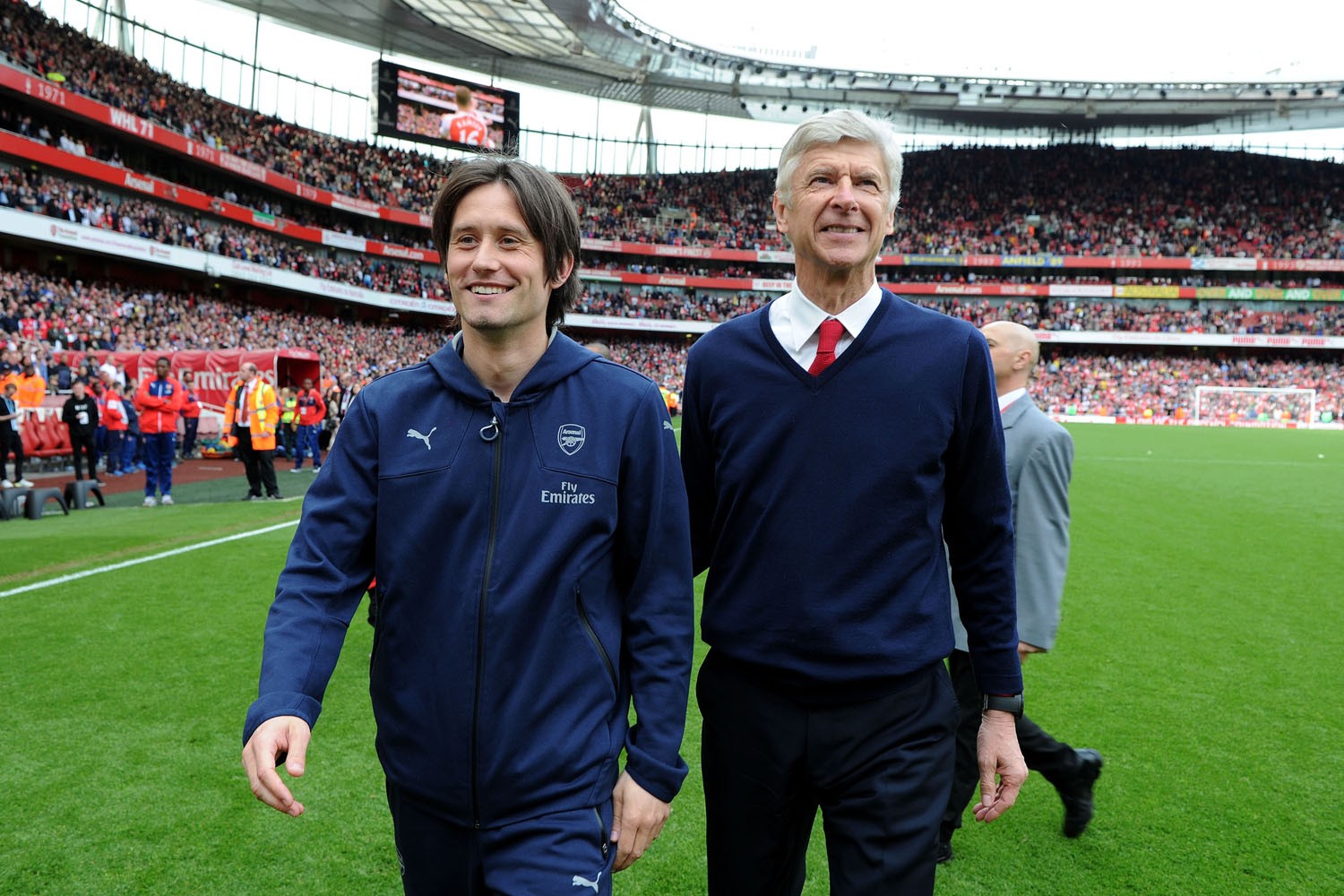 Tomas Rosicky: Yêu như tha thiết, thế vẫn còn chưa đủ! - Bóng Đá