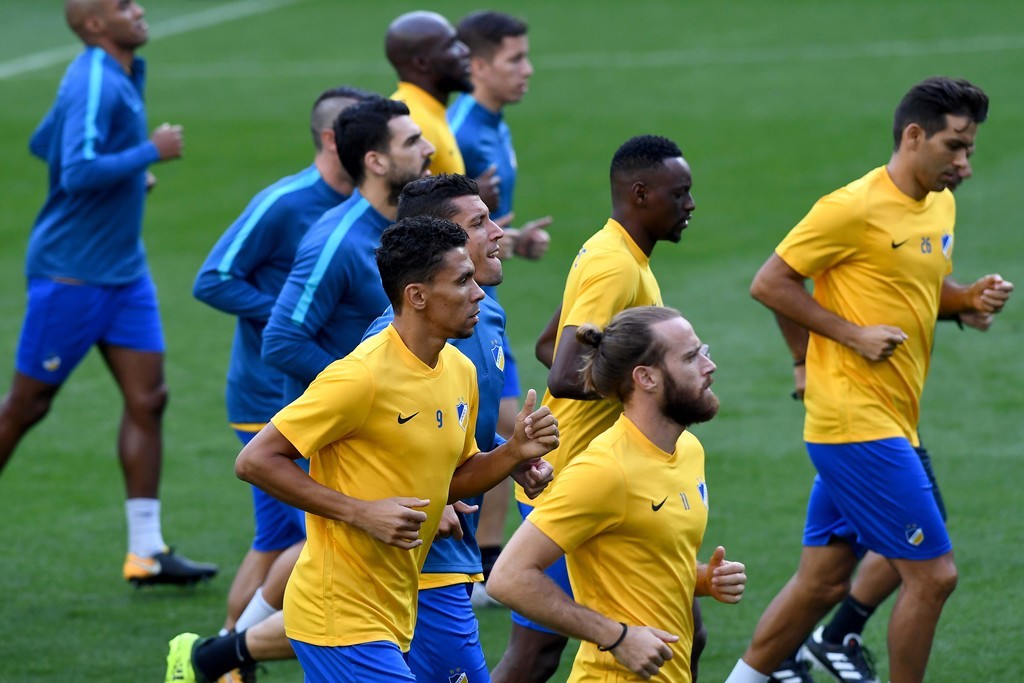 Ảnh tập APOEL - Bóng Đá