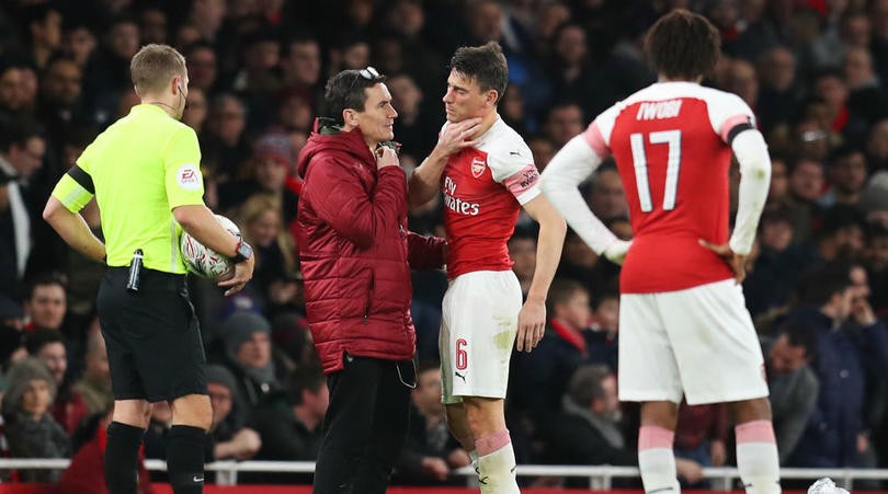Bị Man United, hạ gục, CĐV Arsenal đòi đuổi cổ ngay một cái tên - Bóng Đá