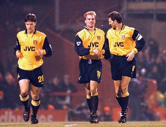 Bergkamp: 