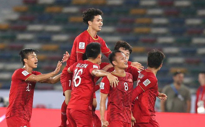 BLV Quang Tùng : “Mọi thứ đều có thể xảy ra” - Bóng Đá