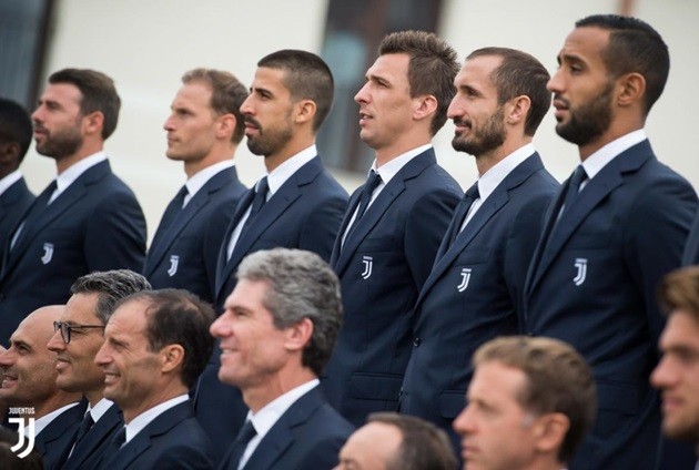 Juventus chụp ảnh - Bóng Đá