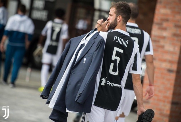 Juventus chụp ảnh - Bóng Đá