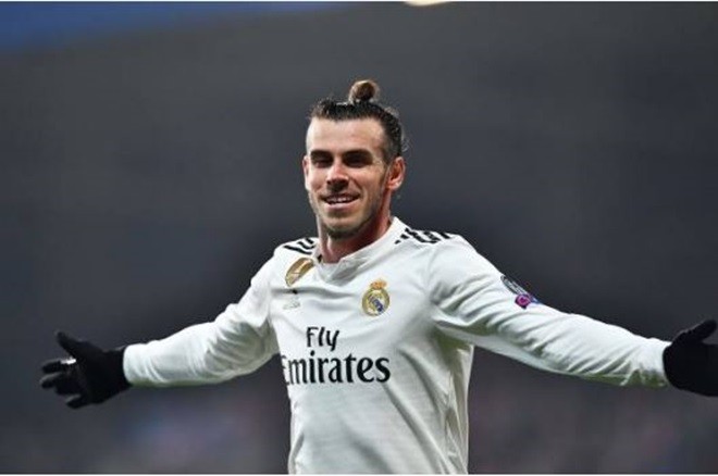 B9 lập cú đúp, Real 