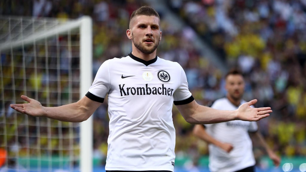 Với cái tên này, Mourinho khỏi lo nỗi lo cánh phải Ante Rebic - Bóng Đá