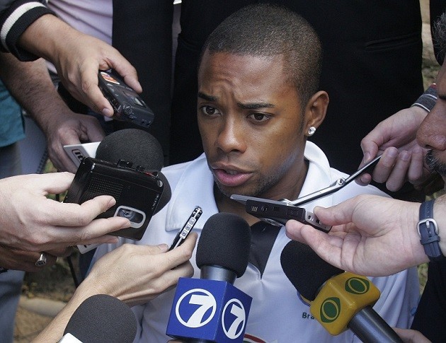 Robinho - Vũ công lạc lối: Sau bóng đá là... hộp đêm (Phần 2) - Bóng Đá