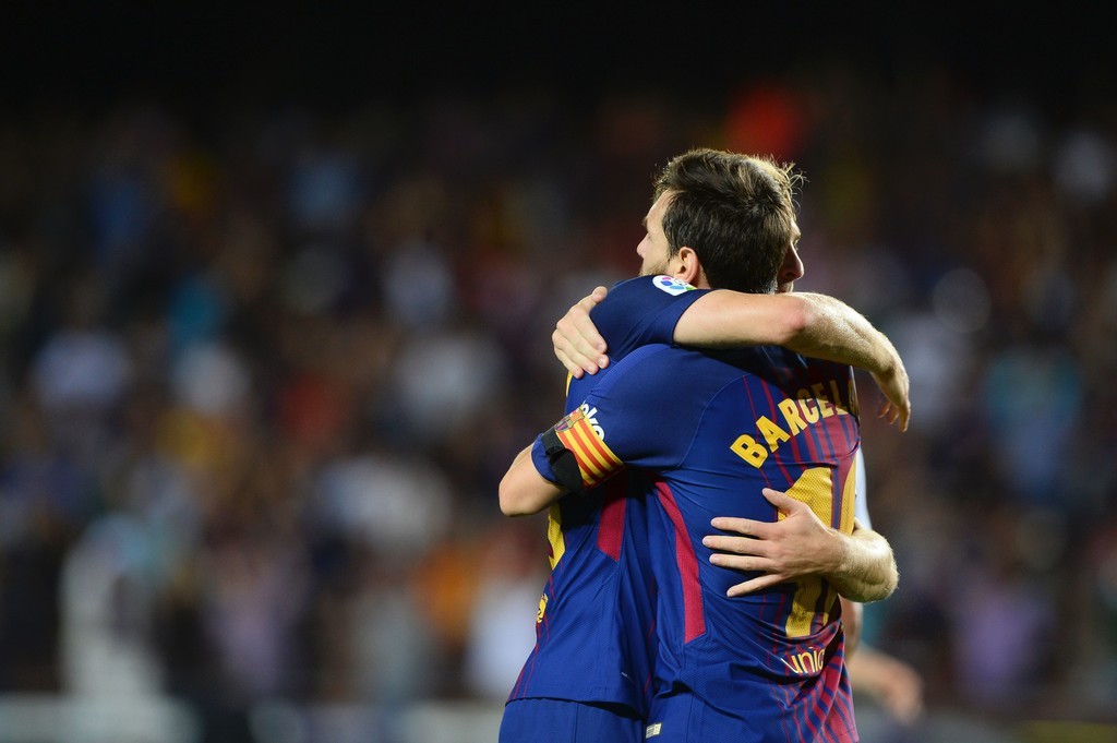 23h15 ngày 26/08, Alaves vs Barcelona: Dùng chiến thắng đón Dembele - Bóng Đá