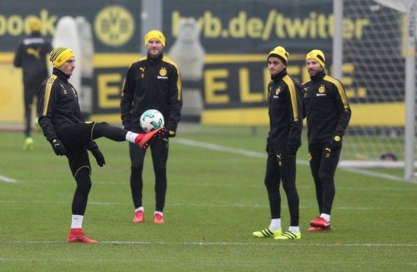 Hối hả tập luyện, Dortmund quyết tìm cảm giác chiến thắng - Bóng Đá