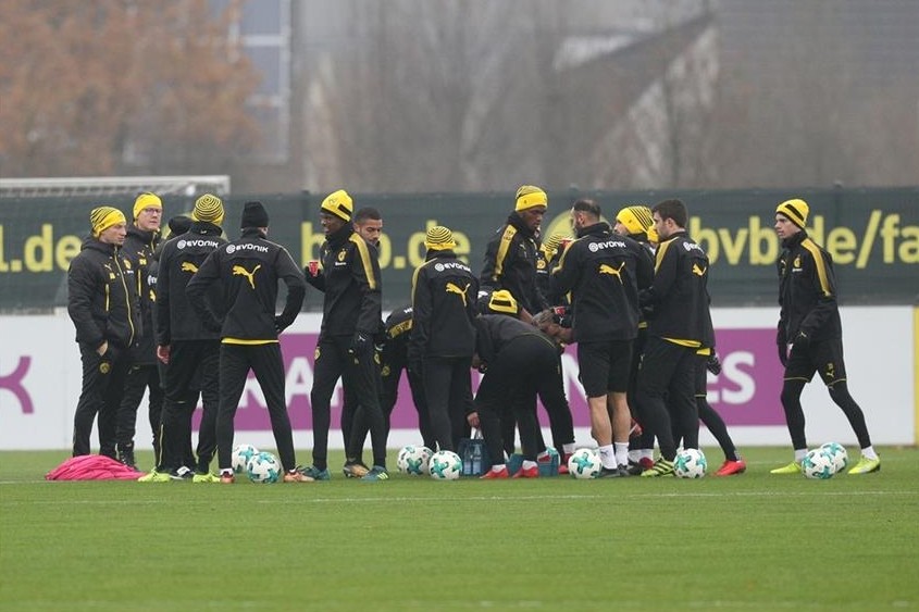 Hối hả tập luyện, Dortmund quyết tìm cảm giác chiến thắng - Bóng Đá