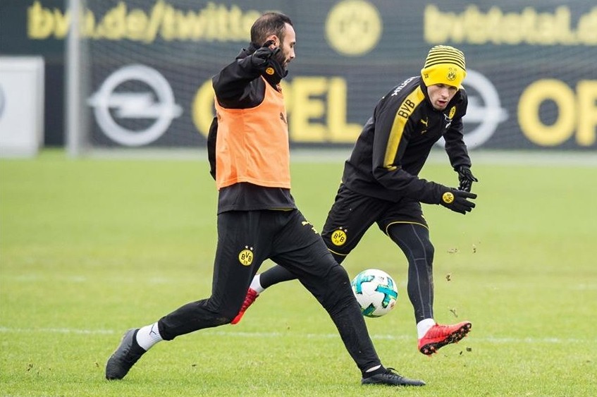 Với 'Đấng cứu thế' Peter Stoger, Dortmund tự tin vào hang Hùm - Bóng Đá