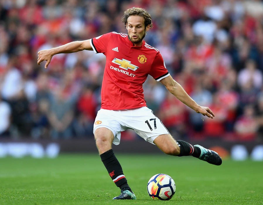 Mourinho giải thích lí do để Daley Blind đá penalty - Bóng Đá