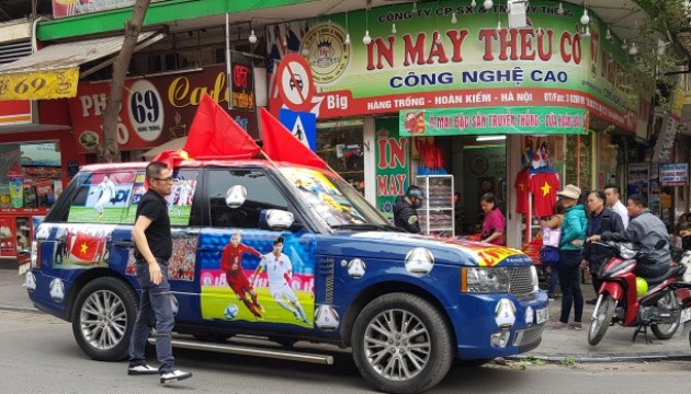 Không khí bóng đá ở Việt Nam bây giờ giống như... World Cup! - Bóng Đá