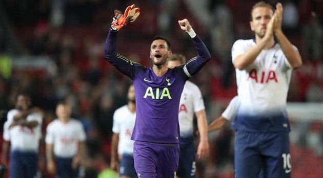 Lloris đi ăn với vợ - Bóng Đá