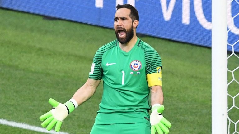 SỐC: Sao Man City bị đồng đội tẩy chay? - Bóng Đá