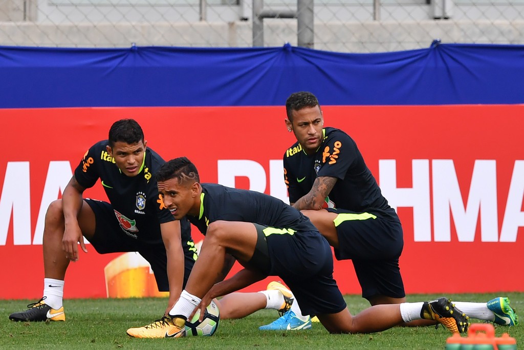 Coutinho tập cùng tuyển Brazil - Bóng Đá