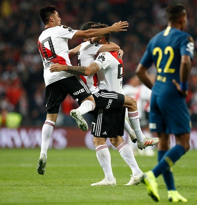 Messi và hàng loạt cái tên máu mặt tề tựu ở Bernabeu - Bóng Đá