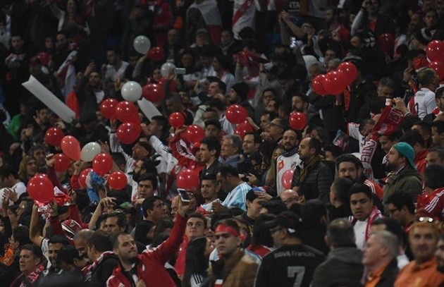 Derby nóng nhất hành tinh trở thành tâm điểm làng túc cầu - Bóng Đá