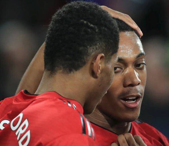 Solskjaer có cơn đau đầu dễ chịu như sir Alex - Bóng Đá