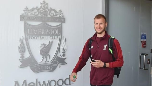 CHÍNH THỨC: Hậu vệ Liverpool đến Serie A với giá rẻ mạt - Bóng Đá