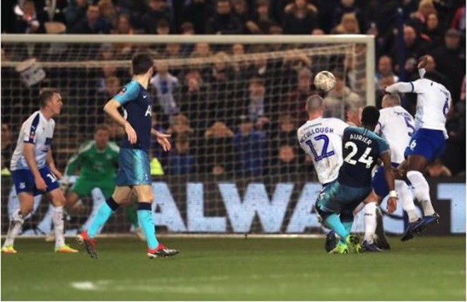 ảnh sau trận - Bóng Đá