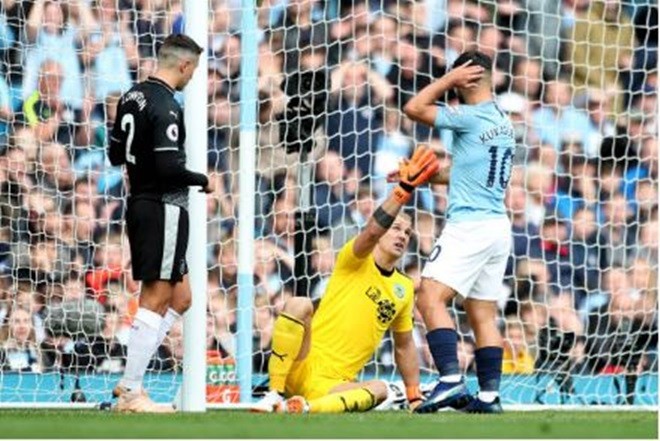 TRỰC TIẾP Man City 1-0 Burnley: De Bruyne khởi động (H2) - Bóng Đá