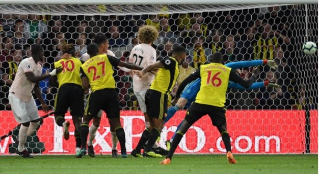Ferdinand phản ứng De Gea cứu thua - Bóng Đá