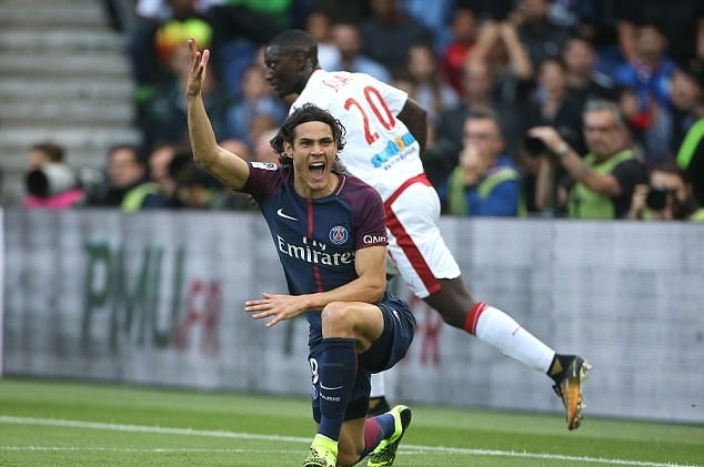 Real hỏi mua Cavani - Bóng Đá