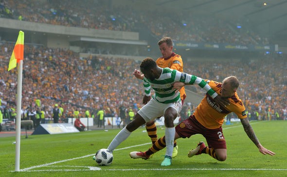 CHÍNH THỨC: Chi 20 triệu bảng, Lyon chiêu mộ thành công Dembele - Bóng Đá