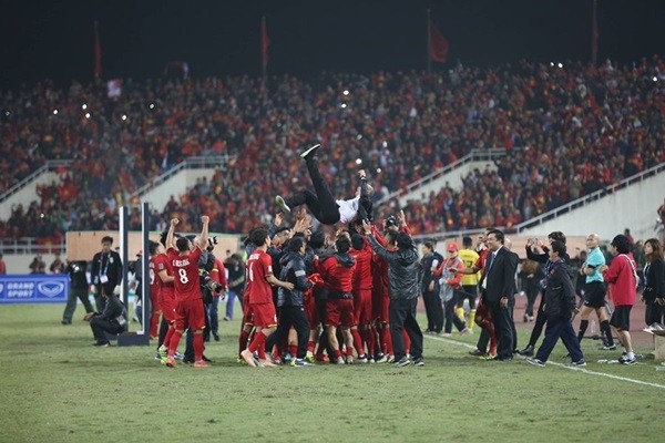 Tuyển Việt Nam vô địch AFF Cup: Về nhì là có lỗi! - Bóng Đá