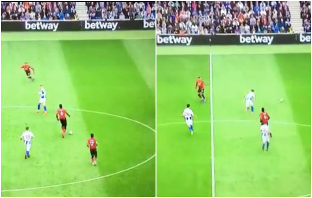 Pogba gây SỐC với pha chuyền bóng... cho biển quảng cáo - Bóng Đá