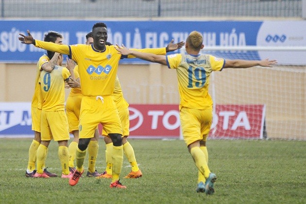 Công Vinh “chơi lớn” để vô địch V-League: Bao nhiêu tiền cho đủ? - Bóng Đá