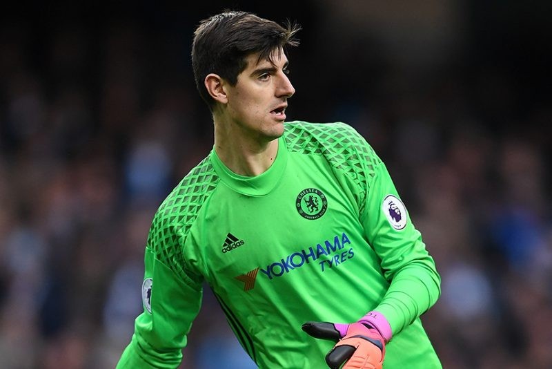 Courtois: Chelsea vẫn không từ bỏ ngôi vô địch - Bóng Đá