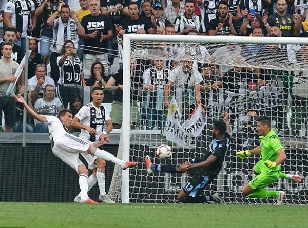 Ronaldo tịt ngòi 2 trận liên tiếp: Chuyện gì xảy ra với CR7? - Bóng Đá