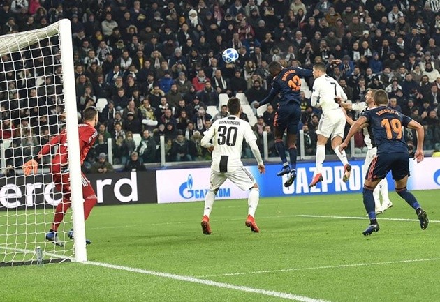 Ronaldo - Bóng Đá