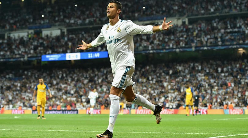 Sau Quả bóng Vàng, Ronaldo vẫn còn hàng tá danh hiệu chờ đón - Bóng Đá