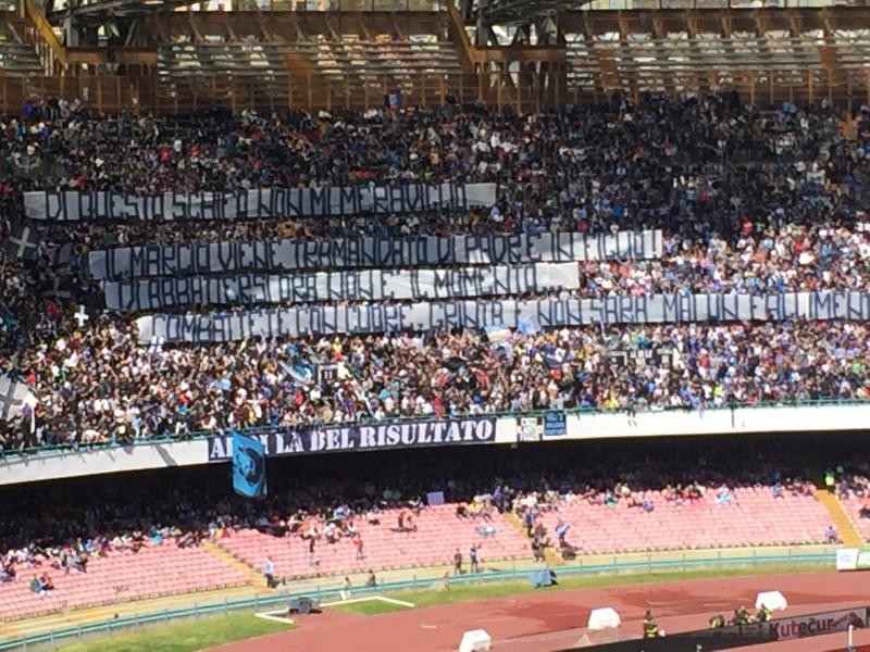 San Paolo 'buồn' vì quá vắng khán giả - Bóng Đá