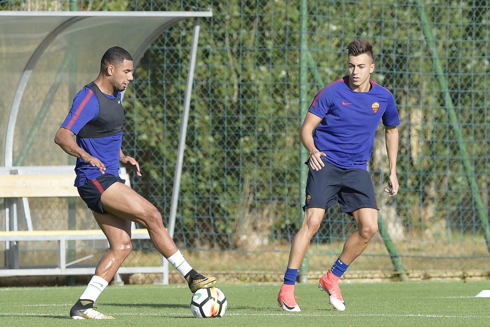 Roma tập luyện - Bóng Đá