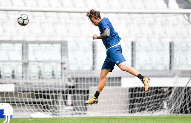 Juventus tập luyện - Bóng Đá