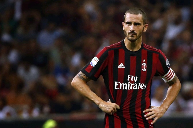 10 ông hoàng lương bổng tại Serie A: Bonucci sánh vai Higuain - Bóng Đá