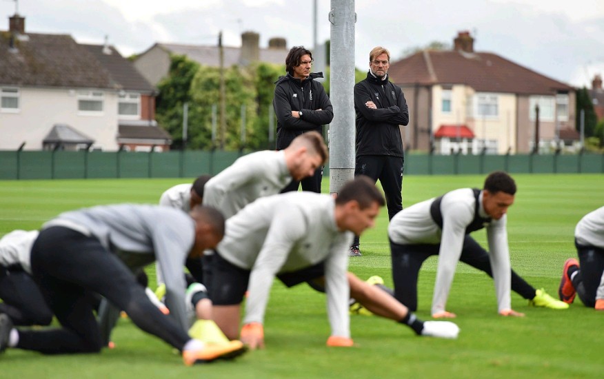 Ảnh Liverpool tập luyện - Bóng Đá