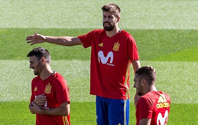 Tây Ban Nha tập luyện - Bóng Đá