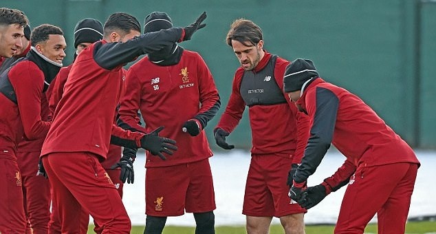 Liverpool tập luyện - Bóng Đá