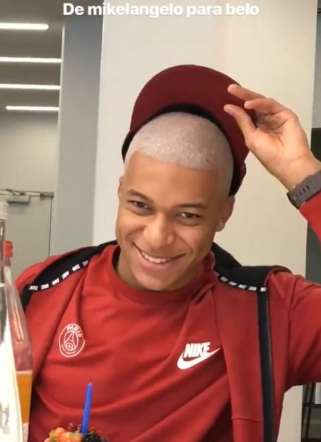Cận cảnh mới đầu không thể độc hơn của Kylian Mbappe - Bóng Đá