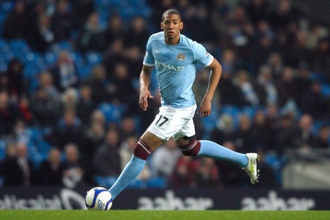 5 cầu thủ bạn không nghĩ đã từng chơi bóng tại Man City - Bóng Đá