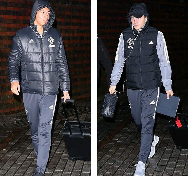 Tập thể M.U hành quân trong đêm, quyết hạ Burnley - Bóng Đá