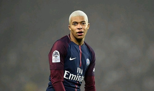 Cận cảnh mới đầu không thể độc hơn của Kylian Mbappe - Bóng Đá