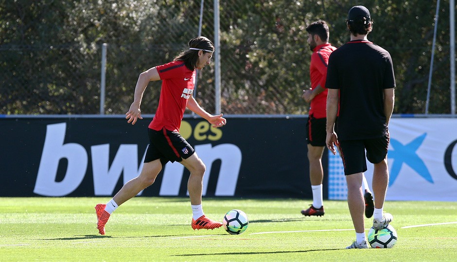 Ảnh Atletico tập luyện - Bóng Đá