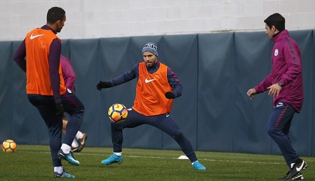 Man City tập luyện - Bóng Đá